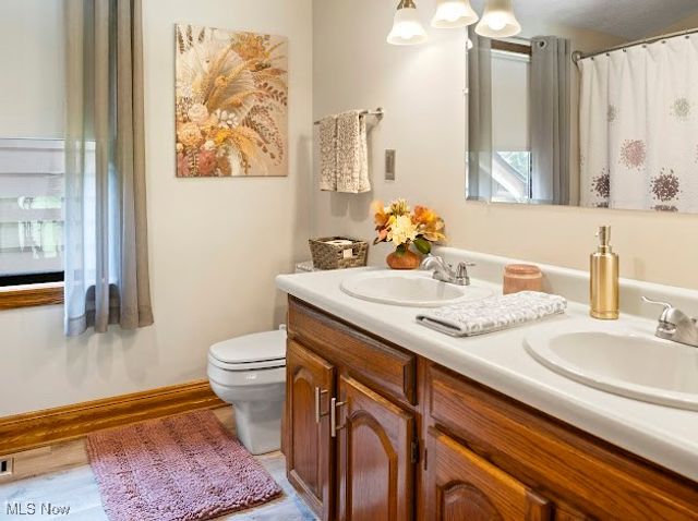 631 Short Brook, Vincent, OH 45784