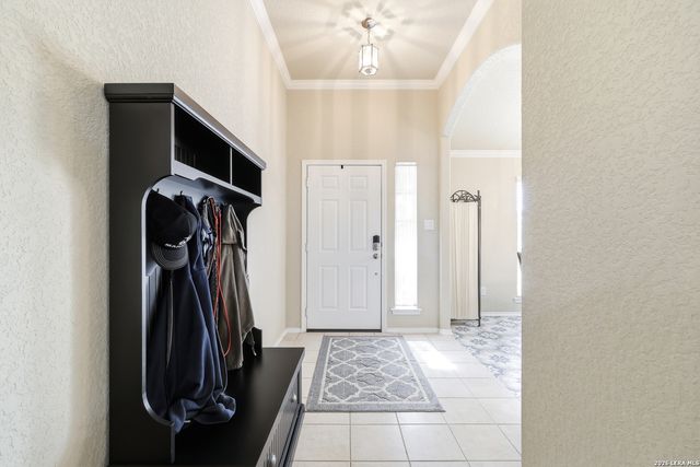 14411 High Plains Dr, San Antonio, TX 78254