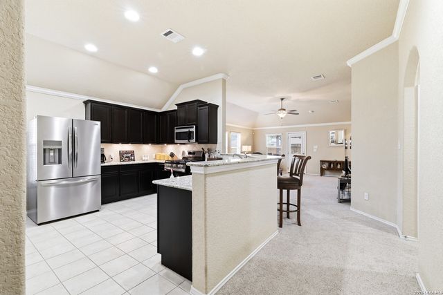 14411 High Plains Dr, San Antonio, TX 78254