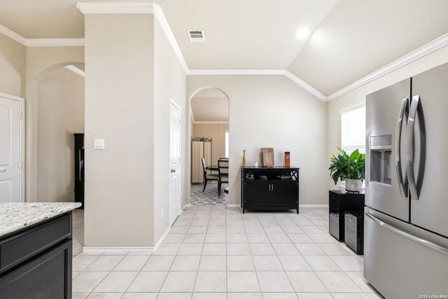 14411 High Plains Dr, San Antonio, TX 78254