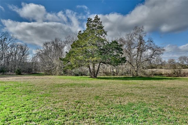 3175 Ferguson, Brenham, TX 77833