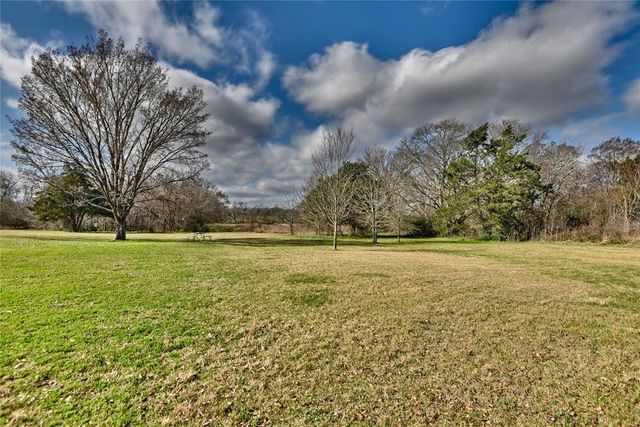 3175 Ferguson, Brenham, TX 77833