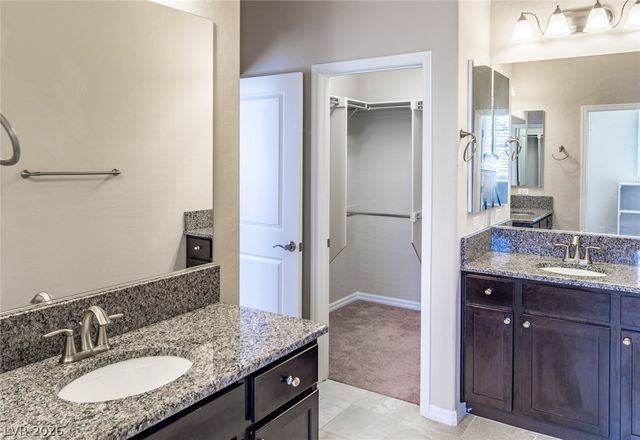 11242 VENTURA GRASS Court, Las Vegas, NV 89135
