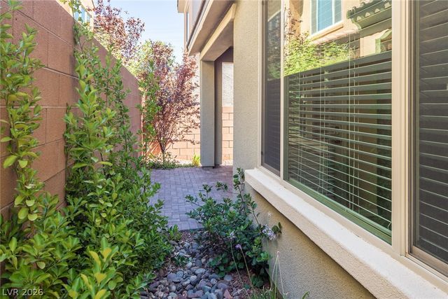 11242 VENTURA GRASS Court, Las Vegas, NV 89135