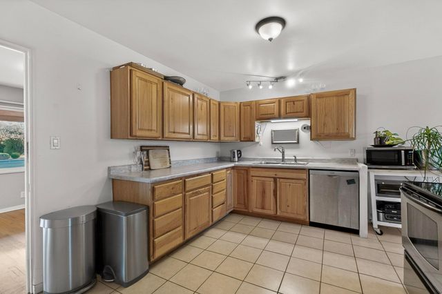 725 Monroe Street NE, Albuquerque, NM 87110