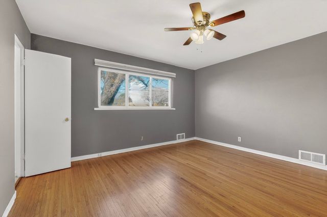 725 Monroe Street NE, Albuquerque, NM 87110