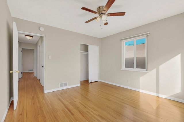 725 Monroe Street NE, Albuquerque, NM 87110