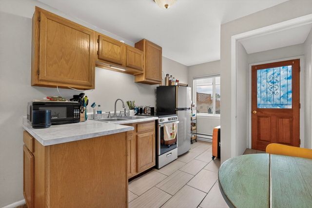 725 Monroe Street NE, Albuquerque, NM 87110