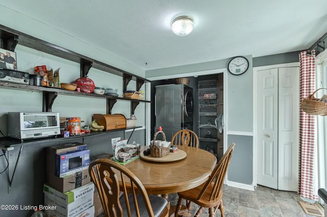 7806 Floydsburg Rd, Crestwood, KY 40014