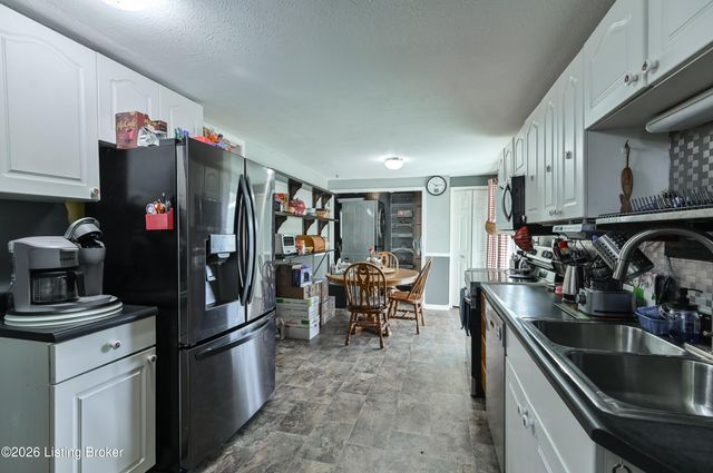 7806 Floydsburg Rd, Crestwood, KY 40014