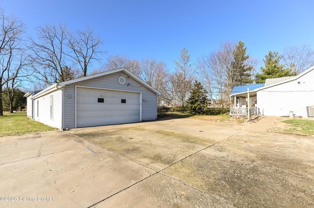 7806 Floydsburg Rd, Crestwood, KY 40014