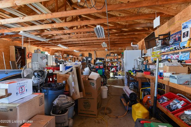 7806 Floydsburg Rd, Crestwood, KY 40014