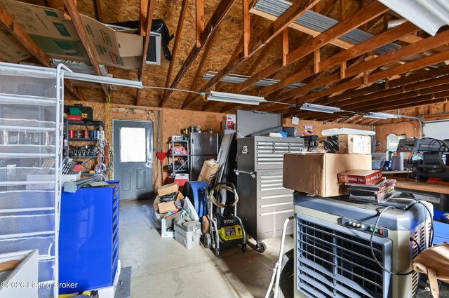 7806 Floydsburg Rd, Crestwood, KY 40014