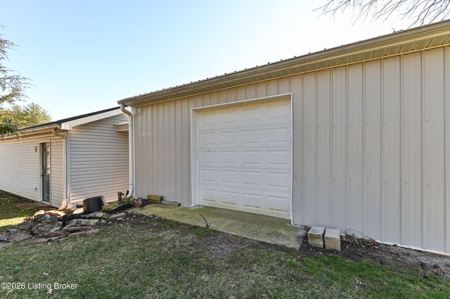 7806 Floydsburg Rd, Crestwood, KY 40014