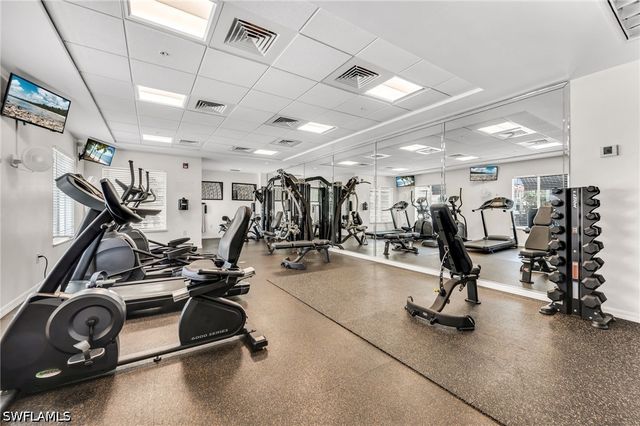 221 9th ST S 123, Naples, FL 34102