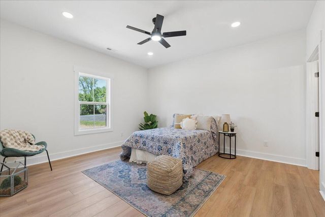 1442 Hickory Cove LN, Moneta, VA 24121