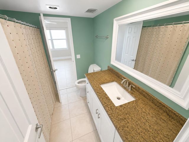 1114 Lake Terrace 203, Boynton Beach, FL 33426