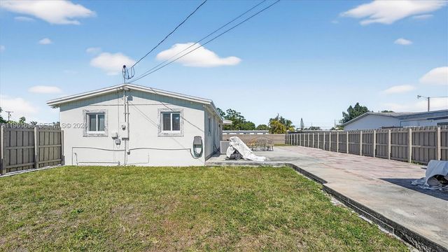 22301 SW 117th Pl, Miami, FL 33170