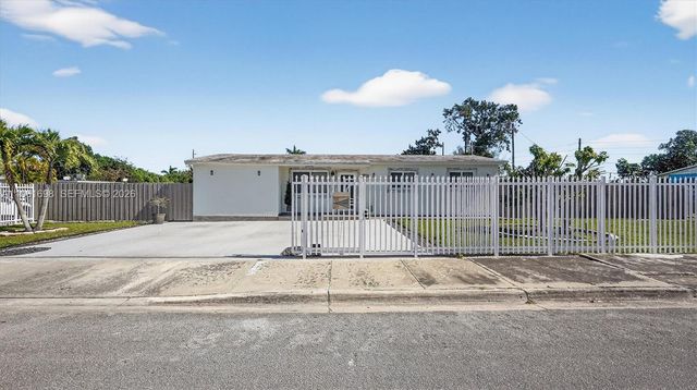 22301 SW 117th Pl, Miami, FL 33170