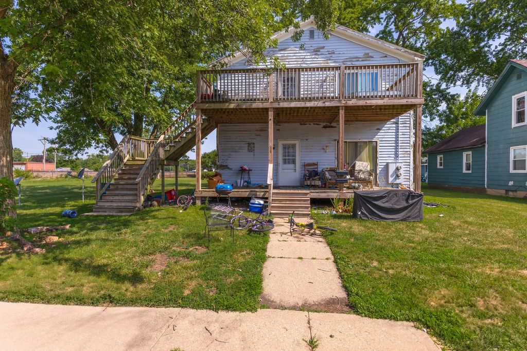 811 W South Street, Pontiac, IL 61764