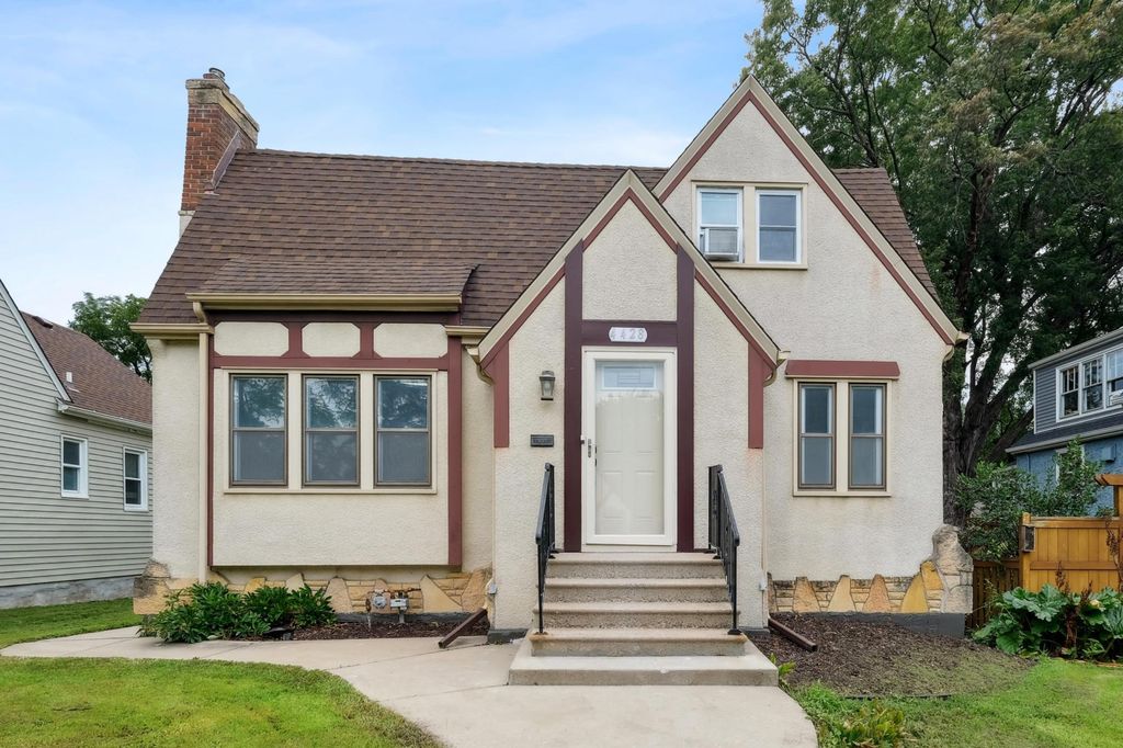 4428 Park Avenue, Minneapolis, MN 55407
