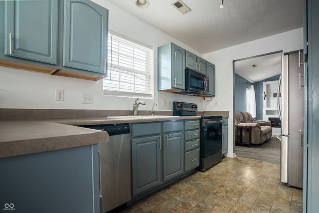 5371 Dollar Run Drive, Indianapolis, IN 46221