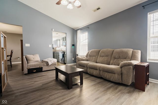 5371 Dollar Run Drive, Indianapolis, IN 46221