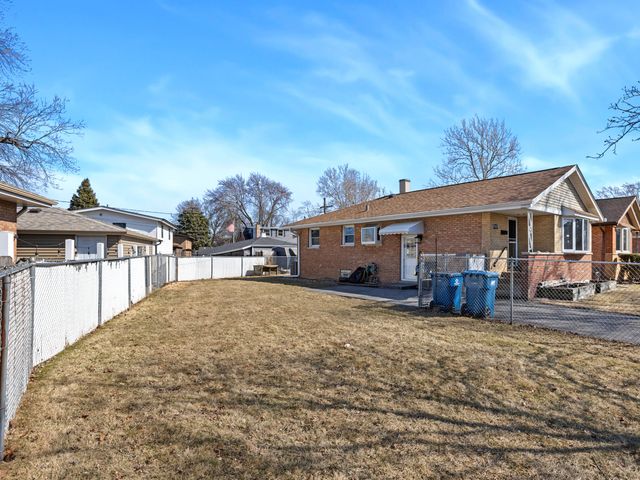 11531 S Kolmar Avenue, Alsip, IL 60803
