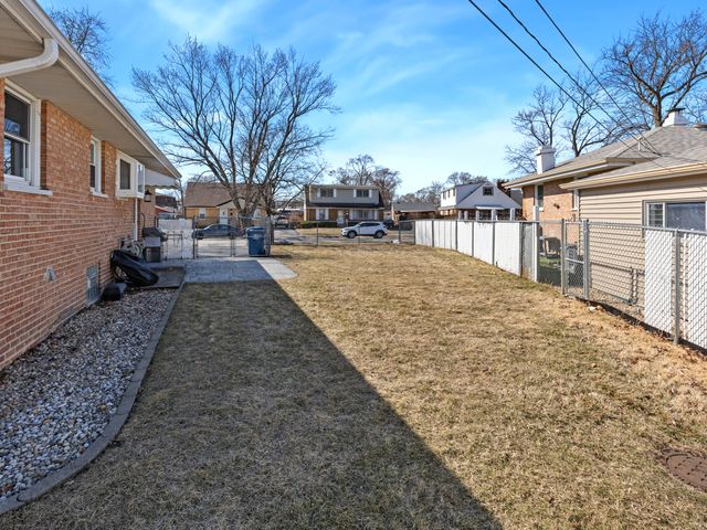 11531 S Kolmar Avenue, Alsip, IL 60803