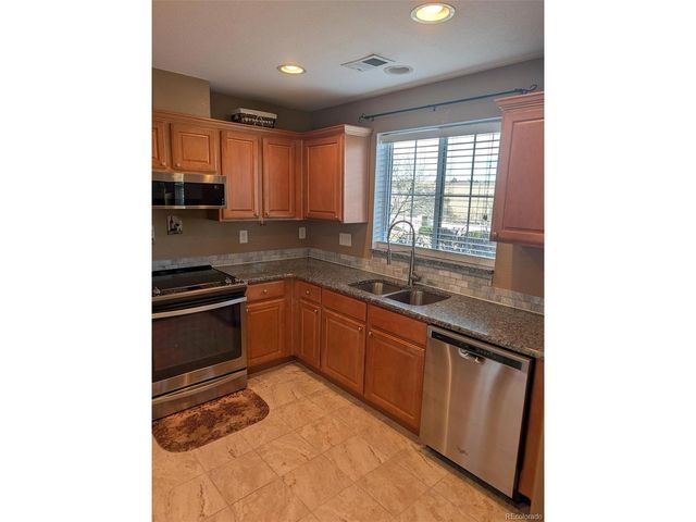 1170 S Pitkin Way, Aurora, CO 80017