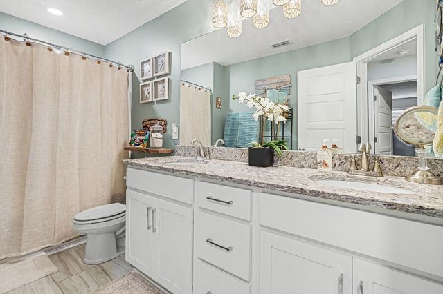 4320 Doral Dr, Murfreesboro, TN 37127