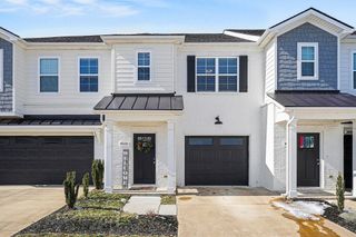 4320 Doral Dr, Murfreesboro, TN 37127