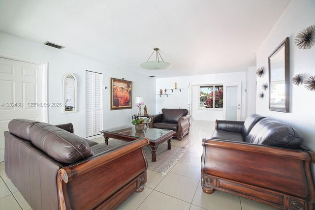 1380 71st St 1380, Miami Beach, FL 33141