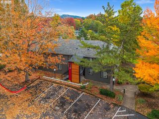 12612 Nw BARNES Rd #6, Portland, OR 97229