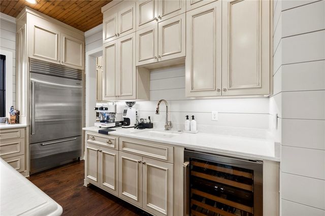 168 Settlement VLG Drive, Sunset, SC 29685