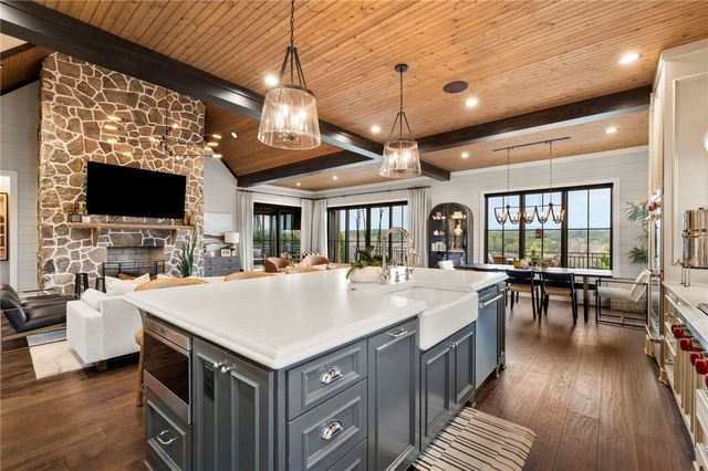 168 Settlement VLG Drive, Sunset, SC 29685