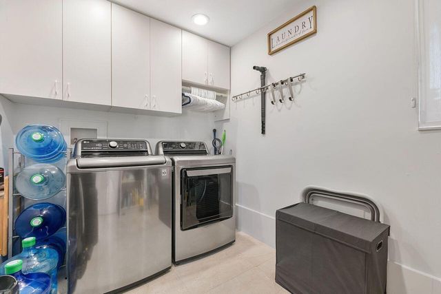 1081 BEL AIRE Drive E, Pembroke Pines, FL 33027