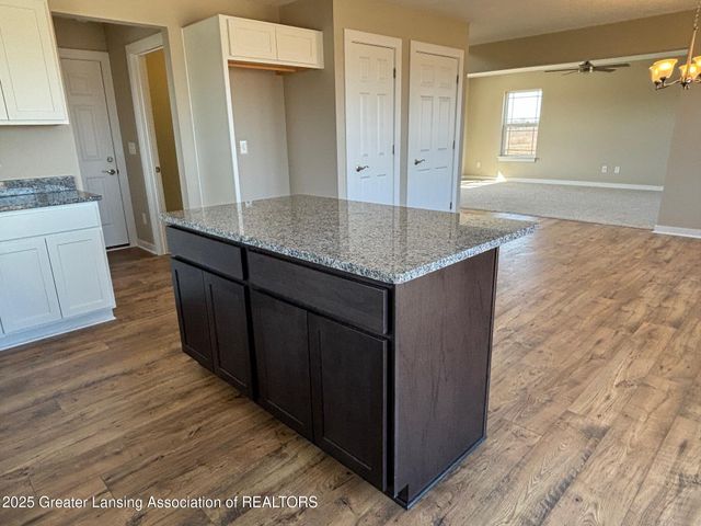 15312 Sherwood Lane, Lansing, MI 48906