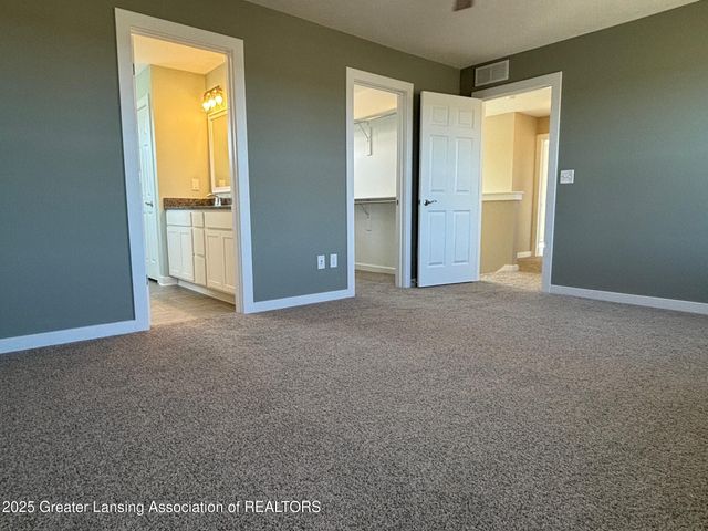 15312 Sherwood Lane, Lansing, MI 48906