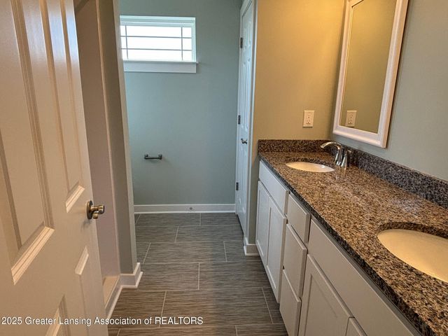 15312 Sherwood Lane, Lansing, MI 48906