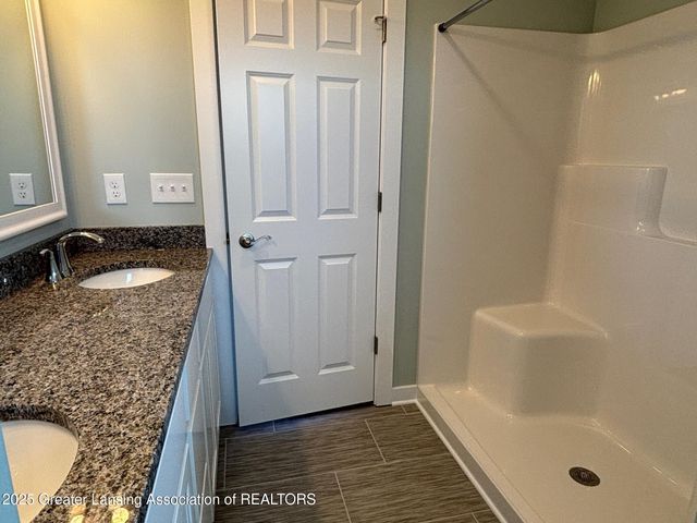 15312 Sherwood Lane, Lansing, MI 48906