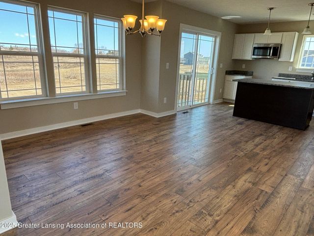 15312 Sherwood Lane, Lansing, MI 48906