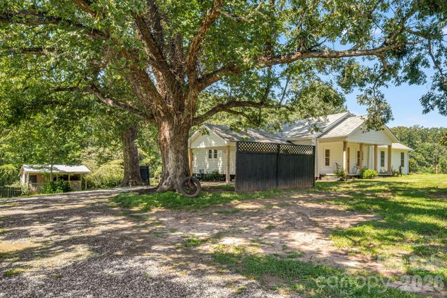 5990 S NC 9 Highway, Tryon, NC 28782