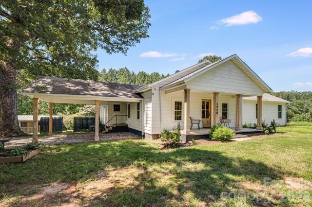 5990 S NC 9 Highway, Tryon, NC 28782