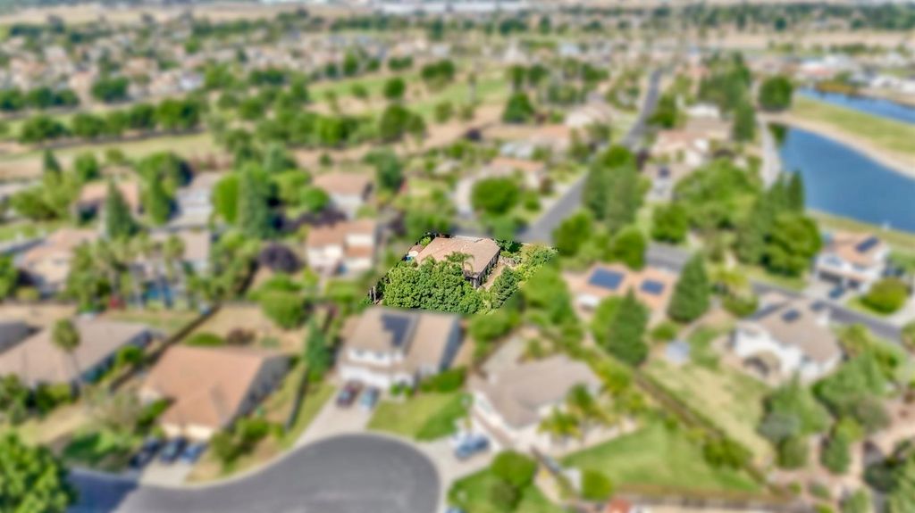 Image 41 of property listing at 12165 Pheasant Run Boulevard, Chowchilla, CA 93610