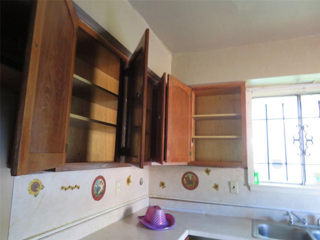 827 Marcolin Street, Houston, TX 77088