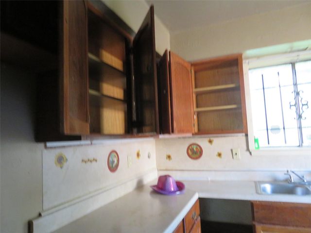 827 Marcolin Street, Houston, TX 77088