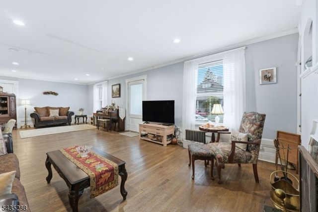 449 Union Ave, Elizabeth City, NJ 07208