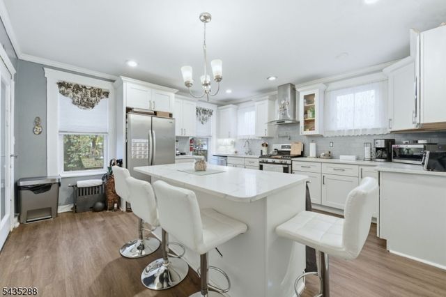 449 Union Ave, Elizabeth City, NJ 07208
