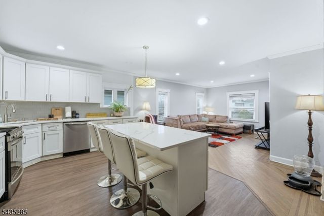 449 Union Ave, Elizabeth City, NJ 07208